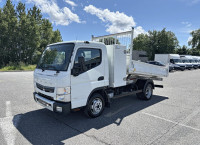 FUSO Canter Benne 3C13 Empattement 28 Coffre