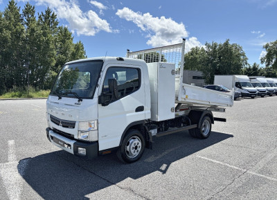 FUSO Canter Benne 3C13 Empattement 28 Coffre