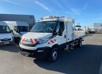 IVECO Daily CCb 72C18 TRIBENNE